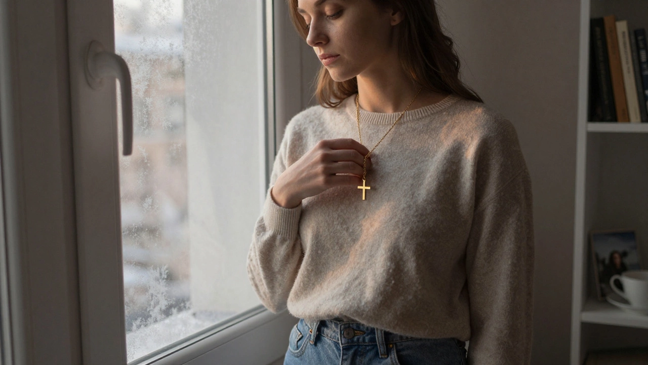 Почему женщине важно носить украшения: психологические, культурные и эстетические причины